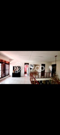 For Sale! Luxury House LT 300m2 Desain Elegan di Kebagusan For Sale! Luxury House LT 300m2 Desain Elegan di Kebagusan