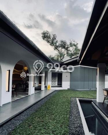 Dijual Rumah Mewah Elegan Dengan View Cantik di Supratman, Bandung Dijual Rumah Mewah Elegan Dengan View Cantik di Supratman, Bandung