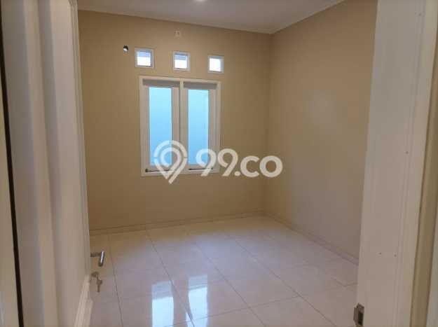 SPECIAL OFFER! Rumah di Soekarno Hatta, 3 KT, Lingkungan Strategis, Luas 144m² LB 110m² SPECIAL OFFER! Rumah di Soekarno Hatta, 3 KT, Lingkungan Strategis, Luas 144m² LB 110m²