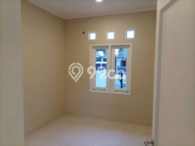 SPECIAL OFFER! Rumah di Soekarno Hatta, 3 KT, Lingkungan Strategis, Luas 144m² LB 110m² SPECIAL OFFER! Rumah di Soekarno Hatta, 3 KT, Lingkungan Strategis, Luas 144m² LB 110m²