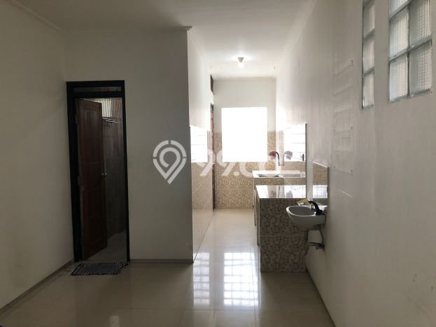 PROPERTI UNGGULAN! Rumah Strategis di Arcamanik, LT 122m² Bangunan 250m² PROPERTI UNGGULAN! Rumah Strategis di Arcamanik, LT 122m² Bangunan 250m²