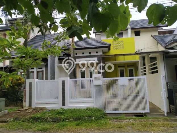 Rumah Luas Asri 3 KT Siap Huni di Buah Batu Bandung Rumah Luas Asri 3 KT Siap Huni di Buah Batu Bandung