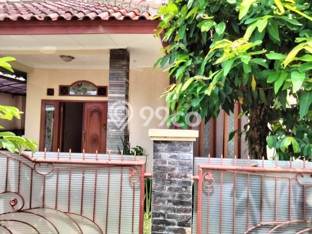 Dijual Rumah 6 Kamar Lokasi Strategis Bagus dan Strategis di Arcamanik Dijual Rumah 6 Kamar Lokasi Strategis Bagus dan Strategis di Arcamanik