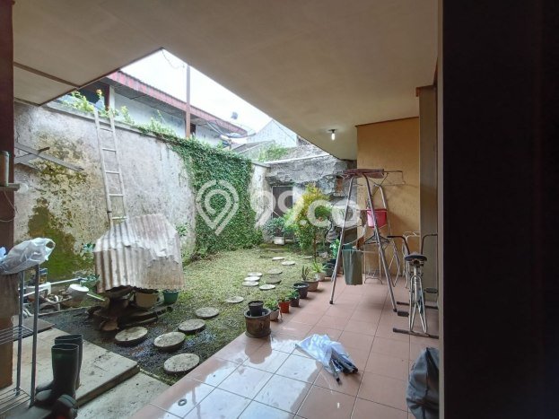 For Sale! Luxury House LT 338m2 Desain Modern di Buah Batu For Sale! Luxury House LT 338m2 Desain Modern di Buah Batu