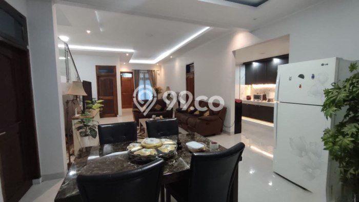 Dijual Rumah 4 Kamar Lokasi Ideal Nyaman dan Strategis di Arcamanik Dijual Rumah 4 Kamar Lokasi Ideal Nyaman dan Strategis di Arcamanik