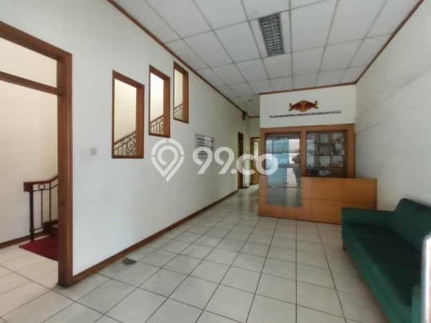 Gudang Strategis di Soekarno Hatta, Luas 500m², Lokasi Berkembang Gudang Strategis di Soekarno Hatta, Luas 500m², Lokasi Berkembang