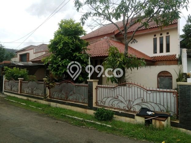Dijual Rumah 6 Kamar Lokasi Strategis Bagus dan Strategis di Arcamanik Dijual Rumah 6 Kamar Lokasi Strategis Bagus dan Strategis di Arcamanik