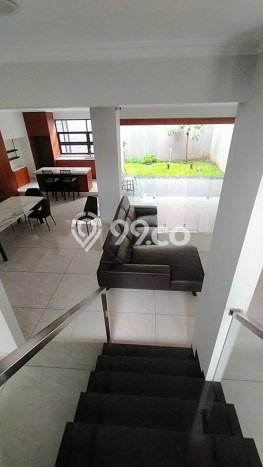 Rumah Eksklusif Siap Huni LT 375m2 di Batununggal, Bandung Rumah Eksklusif Siap Huni LT 375m2 di Batununggal, Bandung
