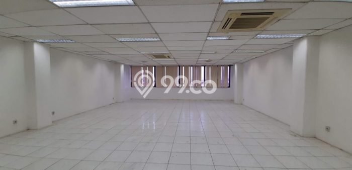 Kantor Komersial Disewakan di Cilandak Jakarta Selatan Luas 206m2 Kantor Komersial Disewakan di Cilandak Jakarta Selatan Luas 206m2