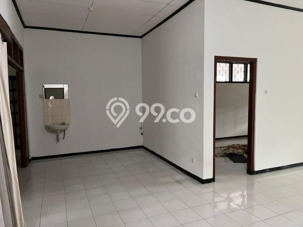 Hunian Mewah Siap Huni LT 350m2 di Kebayoran Lama, Jakarta Selatan Hunian Mewah Siap Huni LT 350m2 di Kebayoran Lama, Jakarta Selatan