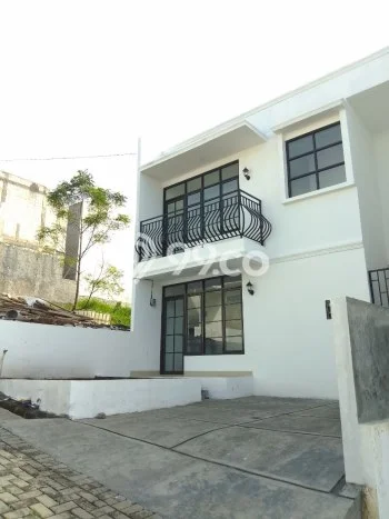 Jual Rumah Strategis Bagus Punya 3 KT di Arcamanik Bandung SHM Jual Rumah Strategis Bagus Punya 3 KT di Arcamanik Bandung SHM