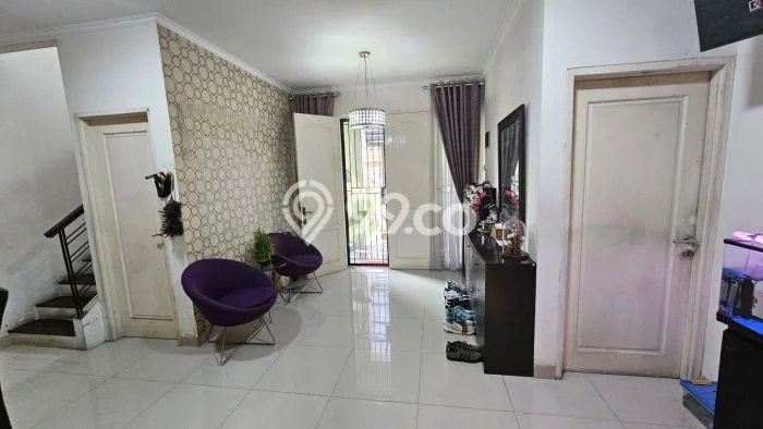 Jual Rumah Mewah Megah Dengan View Eksklusif di Srengseng, Jakarta Barat Jual Rumah Mewah Megah Dengan View Eksklusif di Srengseng, Jakarta Barat