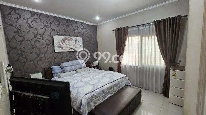 Jual Rumah Mewah Megah Dengan View Eksklusif di Srengseng, Jakarta Barat Jual Rumah Mewah Megah Dengan View Eksklusif di Srengseng, Jakarta Barat
