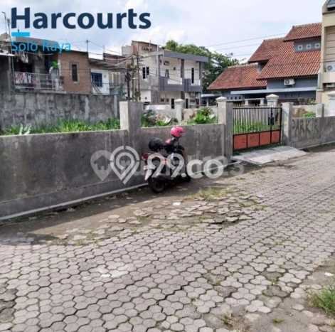 Untuk Dijual Tanah di Semanggi Solo Luas 644m2 SHM Untuk Dijual Tanah di Semanggi Solo Luas 644m2 SHM