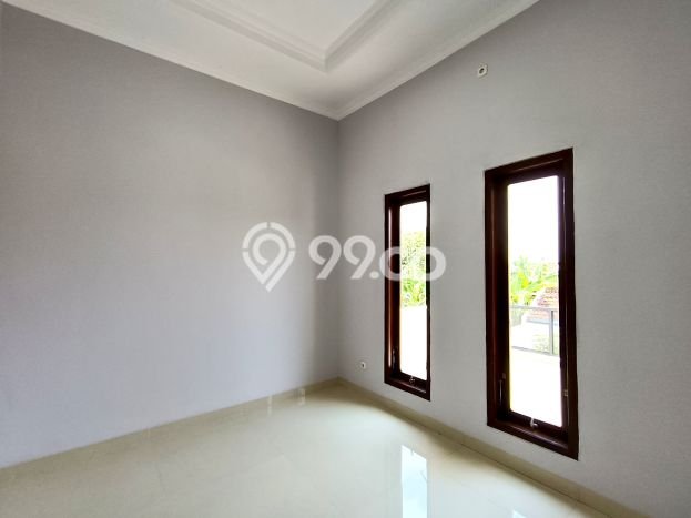 KESEMPATAN EMAS! Rumah area Gentan, Solo, LT 100m2m² LB 160m2m² KESEMPATAN EMAS! Rumah area Gentan, Solo, LT 100m2m² LB 160m2m²