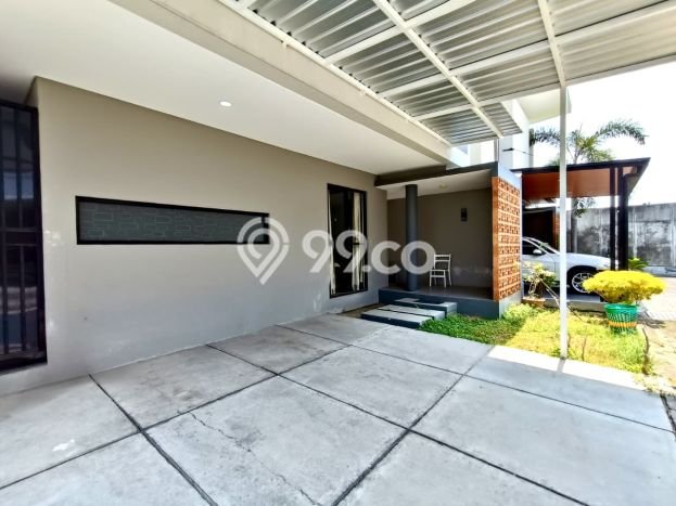 Dijual Cepat Rumah Bagus Siap Huni LB 115m2 di Colomadu, Solo Dijual Cepat Rumah Bagus Siap Huni LB 115m2 di Colomadu, Solo
