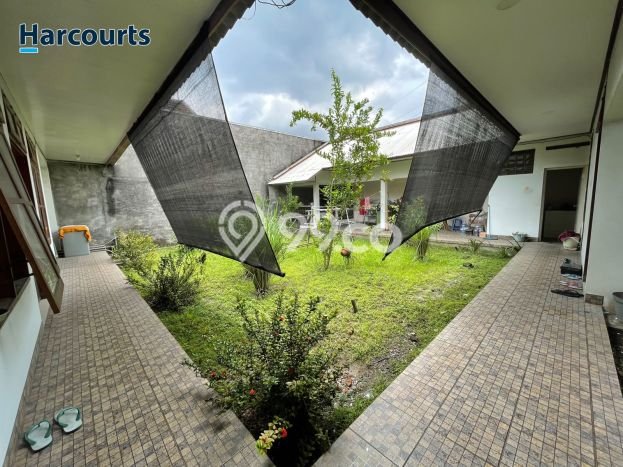 Rumah Modern Cantik 5 KT Siap Huni di Laweyan Rumah Modern Cantik 5 KT Siap Huni di Laweyan
