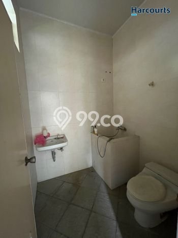 Rumah Modern Cantik 5 KT Siap Huni di Laweyan Rumah Modern Cantik 5 KT Siap Huni di Laweyan