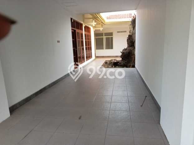 Hunian Eksklusif Siap Huni LT 338m2 di Banjarsari, Solo Hunian Eksklusif Siap Huni LT 338m2 di Banjarsari, Solo