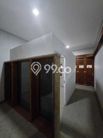 Rumah di Solo Baru, Solo, Luas 352m² LB 400m² Rumah di Solo Baru, Solo, Luas 352m² LB 400m²