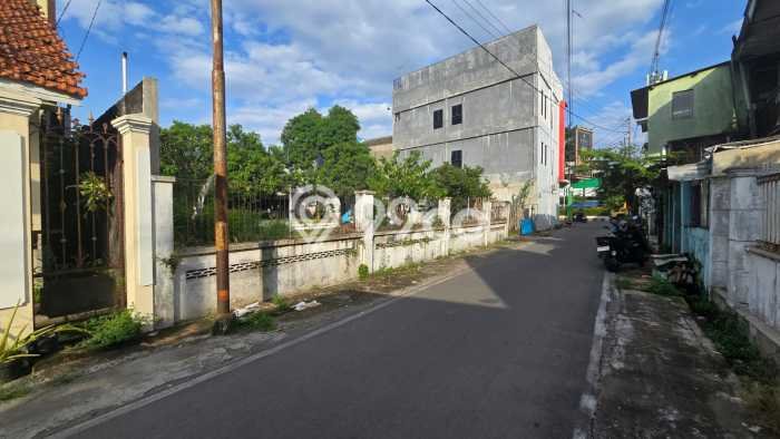 Tanah Dijual Lokasi Serengan, Solo dengan Luas Tanah 906m2 dan Status SHM Tanah Dijual Lokasi Serengan, Solo dengan Luas Tanah 906m2 dan Status SHM