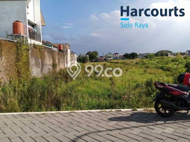 Kavling Tanah Dijual di Gentan Solo Spesifikasi 2213m2 Kavling Tanah Dijual di Gentan Solo Spesifikasi 2213m2