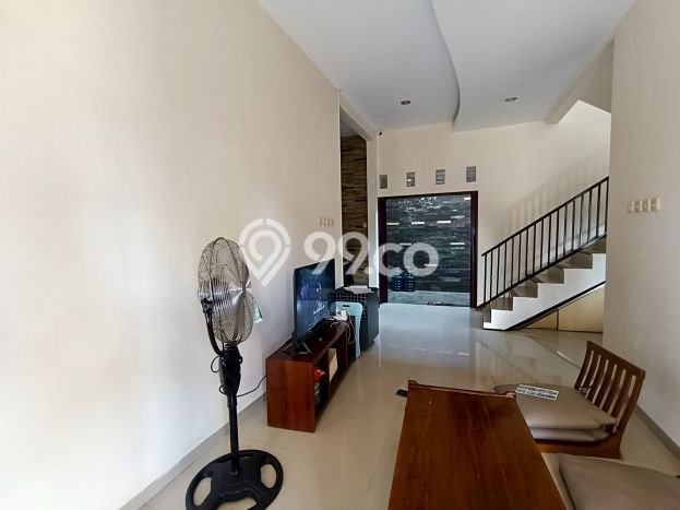 Jual Rumah Strategis Bagus Punya 3 KT di Gentan Solo SHM Jual Rumah Strategis Bagus Punya 3 KT di Gentan Solo SHM