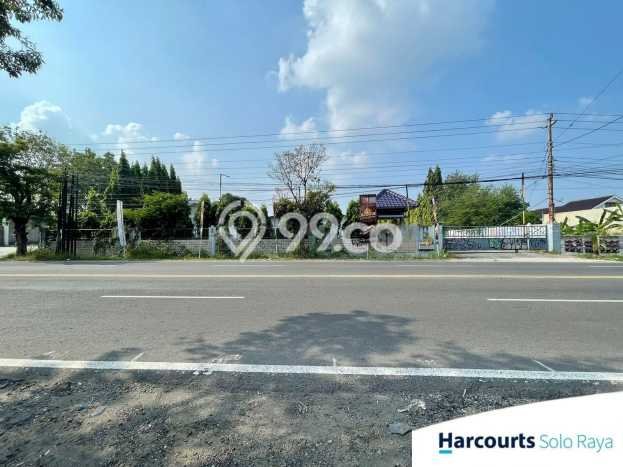 Gudang Komersial Disewakan di Colomadu Solo Luas 1800m2 Gudang Komersial Disewakan di Colomadu Solo Luas 1800m2