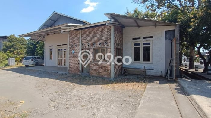 Gudang Dijual di Banjarsari Surakarta dengan LB 2458m2 Gudang Dijual di Banjarsari Surakarta dengan LB 2458m2