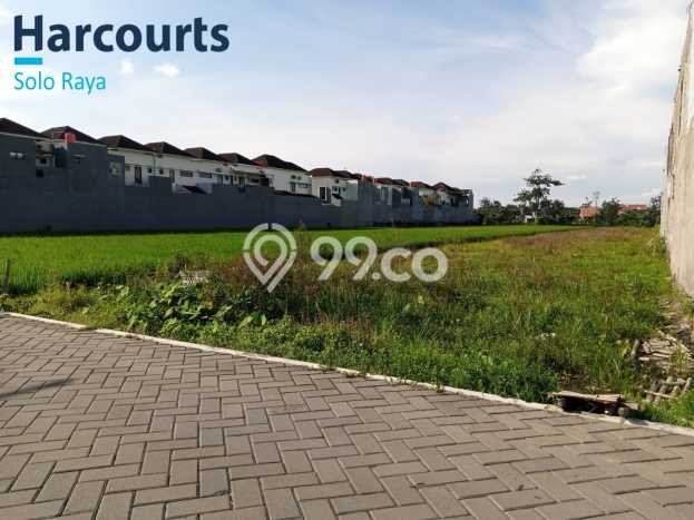 Kavling Tanah untuk Dijual di Gentan, Sukoharjo, Luas 2013m2 Kavling Tanah untuk Dijual di Gentan, Sukoharjo, Luas 2013m2