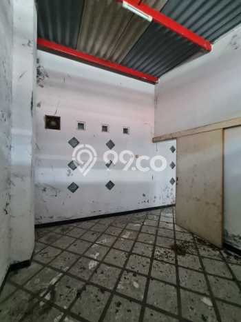 Ruko Bagus LT 195m2 LB 320m2 Dijual di Banjarsari Solo Ruko Bagus LT 195m2 LB 320m2 Dijual di Banjarsari Solo