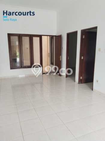 Rumah Modern Minimalis 2 KT Siap Huni di Gentan Rumah Modern Minimalis 2 KT Siap Huni di Gentan