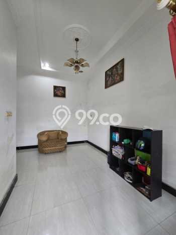 Dijual Cepat Rumah Bagus Siap Huni LB 8m2 di Jebres, Solo Dijual Cepat Rumah Bagus Siap Huni LB 8m2 di Jebres, Solo