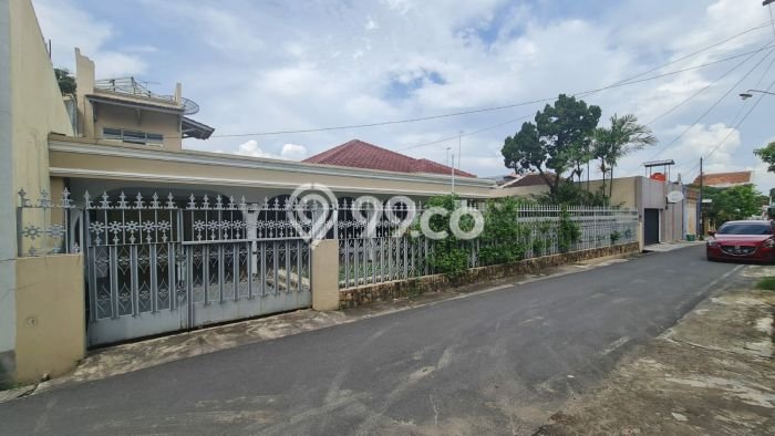 Siap Huni Rumah Mewah 7 Kamar di Banjarsari Dekat ke Mana Pun Siap Huni Rumah Mewah 7 Kamar di Banjarsari Dekat ke Mana Pun