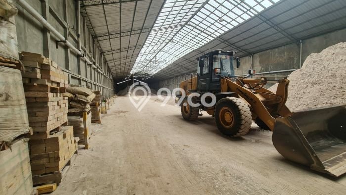 Gudang Dijual di Bendosari LT 2569m2, LB 2569m2 Solusi Investasi Cerdas Gudang Dijual di Bendosari LT 2569m2, LB 2569m2 Solusi Investasi Cerdas