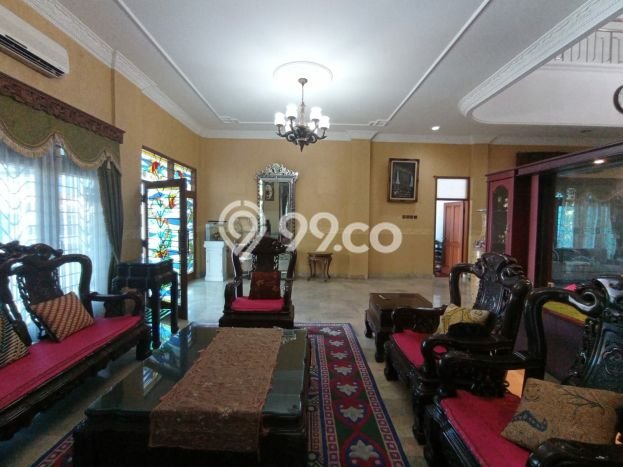 Siap Huni Hunian Elit 9 Kamar di Colomadu Dekat ke Mana Pun Siap Huni Hunian Elit 9 Kamar di Colomadu Dekat ke Mana Pun
