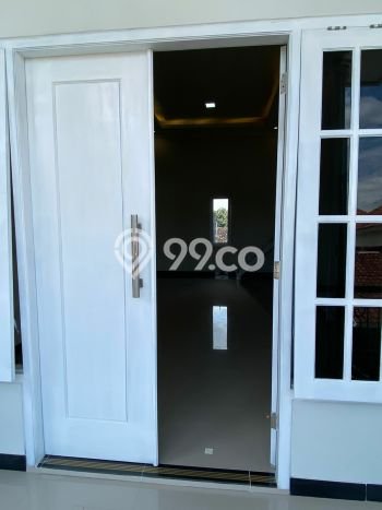 Dijual Cepat Rumah Favorit Siap Huni LB 190m2 di Gentan, Solo Dijual Cepat Rumah Favorit Siap Huni LB 190m2 di Gentan, Solo