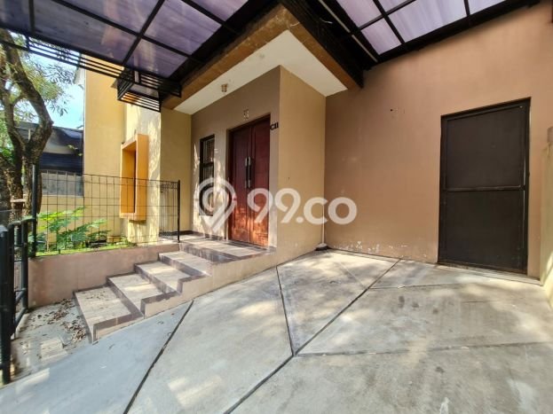 Rumah di Solo Baru, 4 KT, Area Premium, LT 125m² Bangunan 160m² Rumah di Solo Baru, 4 KT, Area Premium, LT 125m² Bangunan 160m²