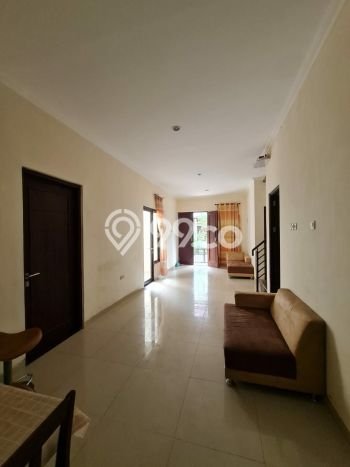 Rumah di Solo Baru, 4 KT, Area Premium, LT 125m² Bangunan 160m² Rumah di Solo Baru, 4 KT, Area Premium, LT 125m² Bangunan 160m²