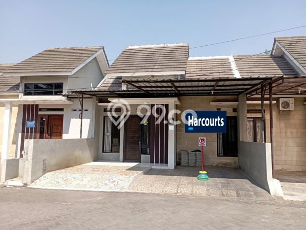 Jual Rumah Strategis Bagus Punya 3 KT di Gentan Solo SHM Jual Rumah Strategis Bagus Punya 3 KT di Gentan Solo SHM