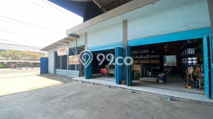 LOKASI PREMIUM! Gudang di Sragen, Luas 2700m², Lokasi Komersial LOKASI PREMIUM! Gudang di Sragen, Luas 2700m², Lokasi Komersial