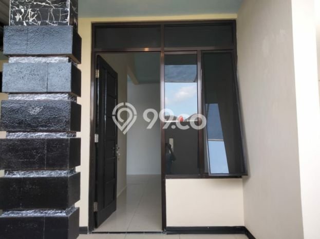 Jual Rumah Murah Meriah Colomadu Punya 2 Kamar & LT 75m2 Jual Rumah Murah Meriah Colomadu Punya 2 Kamar & LT 75m2