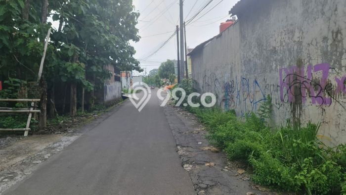 Untuk Dijual Tanah 855m2 di Klodran, Karanganyar Untuk Dijual Tanah 855m2 di Klodran, Karanganyar