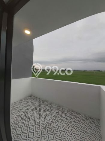 Rumah Strategis di Solo Baru, 3 KT, Lingkungan Tenang, LT 127m² Bangunan 160m² Rumah Strategis di Solo Baru, 3 KT, Lingkungan Tenang, LT 127m² Bangunan 160m²