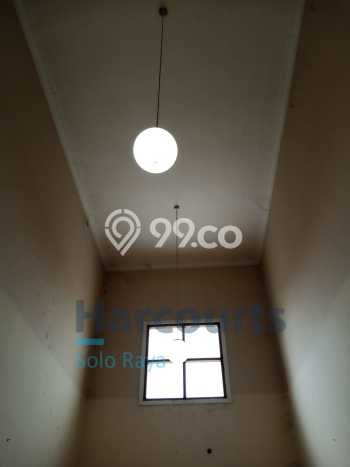 Dijual Rumah 3 Kamar Lokasi Strategis Nyaman dan Strategis di Laweyan Dijual Rumah 3 Kamar Lokasi Strategis Nyaman dan Strategis di Laweyan