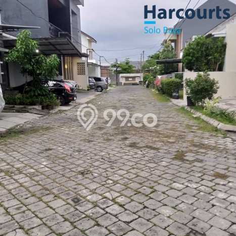 Hunian Nyaman Asri 3 KT Siap Huni di Solo Baru Surakarta Hunian Nyaman Asri 3 KT Siap Huni di Solo Baru Surakarta