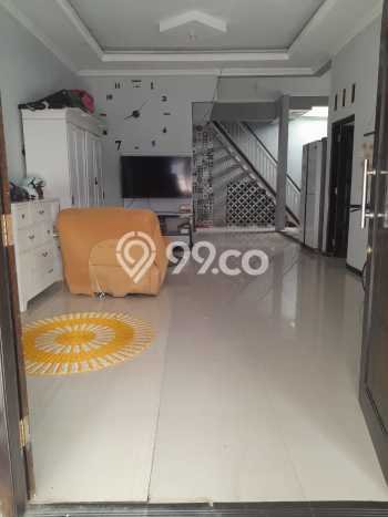 Jual Rumah Strategis Bagus Punya 4 KT di Gentan Solo SHM Jual Rumah Strategis Bagus Punya 4 KT di Gentan Solo SHM