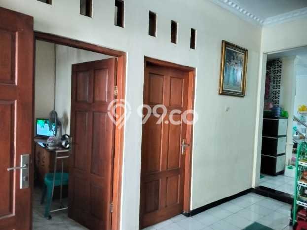 Rumah 3 Kamar Tidur Lokasi Premium di Solo Baru, Dekat Pusat Kota, Surakarta Rumah 3 Kamar Tidur Lokasi Premium di Solo Baru, Dekat Pusat Kota, Surakarta