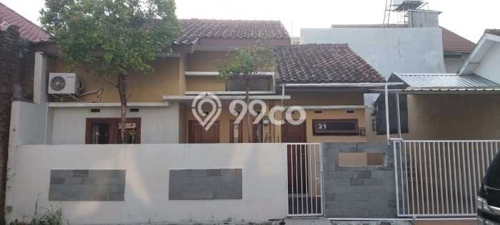Jual Rumah Bagus Siap Huni LB 55m2 di Gentan, Solo Jual Rumah Bagus Siap Huni LB 55m2 di Gentan, Solo