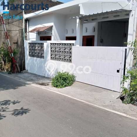 Jual Rumah Murah Meriah mojosongo Punya 2 Kamar & LT 56m2 Jual Rumah Murah Meriah mojosongo Punya 2 Kamar & LT 56m2